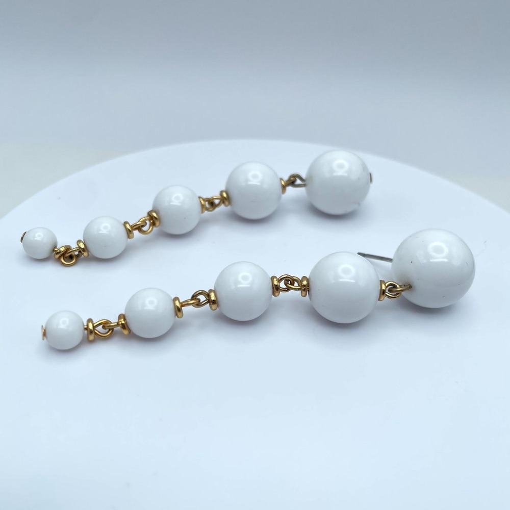 Vintage Gold-Tone White Graduated Design Lucite Ball Bead Charm Drop Earrings